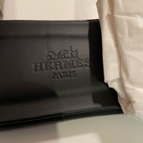 BRAND NEW HERMES CALFSKIN ORAN SANDALS - Picture 3 of 4